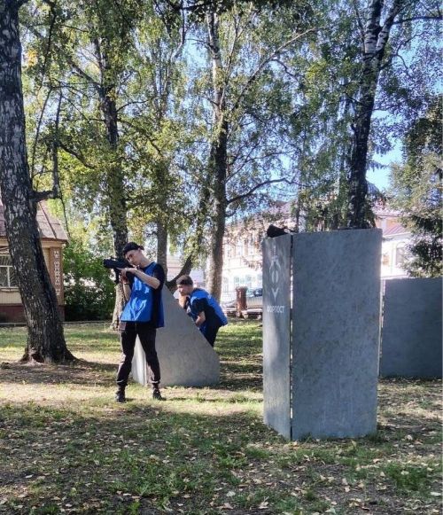 Форпостовцы организовали спортивно-тактическую игру «Лазертаг»