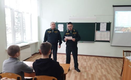 В Тоншерминской школе прошла встреча учащихся с работниками лесничества