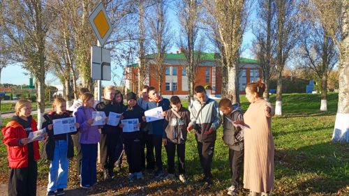 Большетарханский дом культуры провел акцию по профилактике ДТП среди школьников