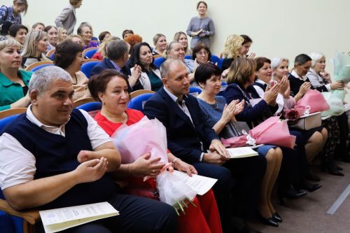 Педагоги отмечены почетными грамотами Минобрнауки РТ