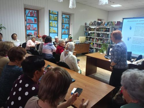 Занятия Университета третьего возраста в Тетюшах