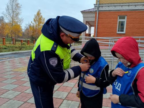 Профилактический рейд по безопасности дорожного движения в Тетюшской татарской школе