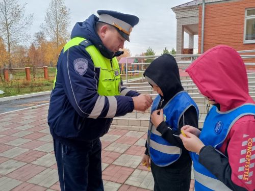 Профилактический рейд по безопасности дорожного движения в Тетюшской татарской школе