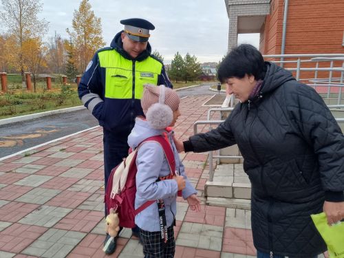 Профилактический рейд по безопасности дорожного движения в Тетюшской татарской школе