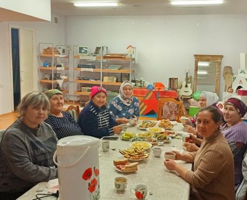 Развлекательная программа «Жизни пора золотая»