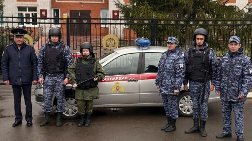 Тетюшские кадеты знакомятся с жизнью Росгвардии