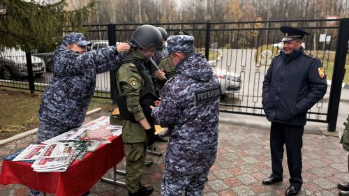 Тетюшские кадеты знакомятся с жизнью Росгвардии