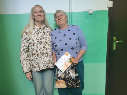 Сотрудники Тетюшского районного Дома культуры поздравили ветеранов