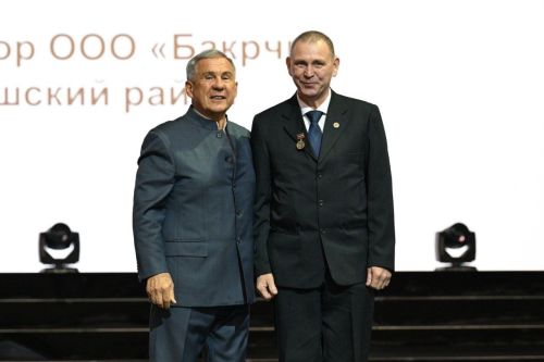 Заслуженное признание труда механика-земледельца из Тетюшского района