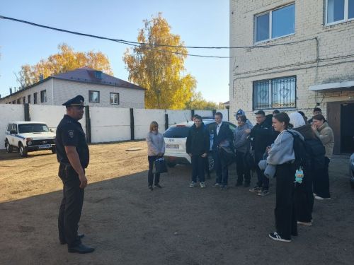 Школьники Тетюшского района погрузились в профессию полицейского!