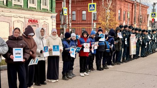 В Тетюшах почтили память жертв ДТП массовой акцией!