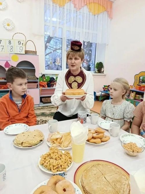 Воспитанники Детского сада «Сказка» познавали мир национальной кухни Татарстана!