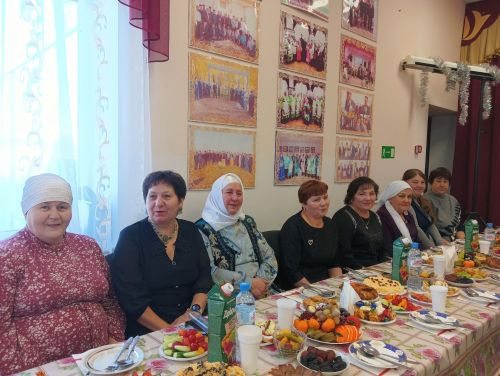 Авыл хезмәтчәннәренә – кадер-хөрмәт!