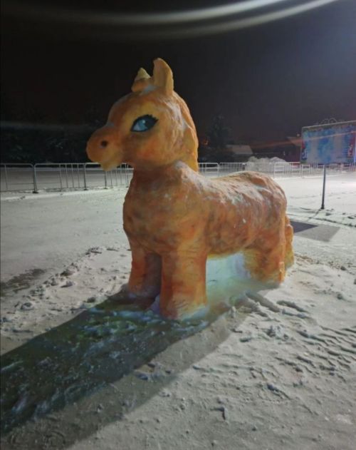Цокот копыт Огненной Лошади с каждым днём всё громче и громче...
