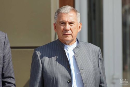 Минниханов поздравил жителей РТ с Днем памяти воинов-интернационалистов