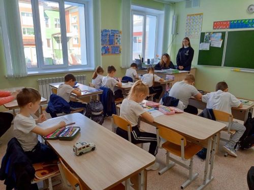 Акция «Россия - Крым. Мы вместе» для тетюшских школьников