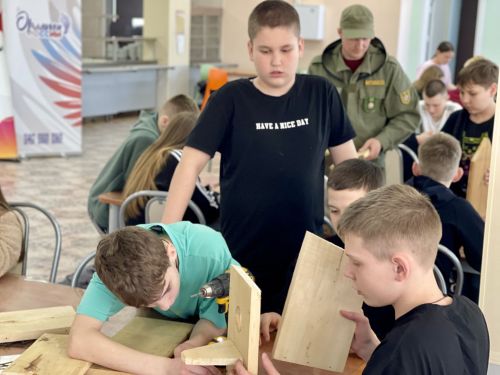 Скворцы, готовьтесь к новоселью