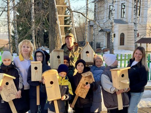 Скворцы, готовьтесь к новоселью