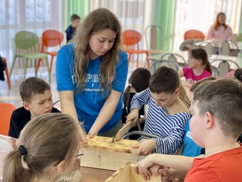 Скворцы, готовьтесь к новоселью