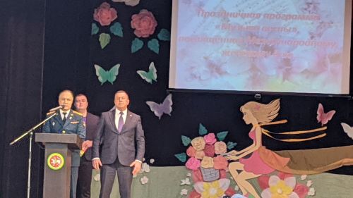 В Тетюшах прошла праздничная программа к 8 Марта