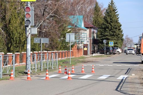 На дорогах Тетюш нанесли новую дорожную разметку