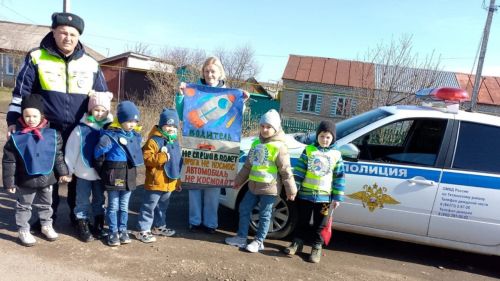 ЮИД Тетюши напомнили водителям о безопасности