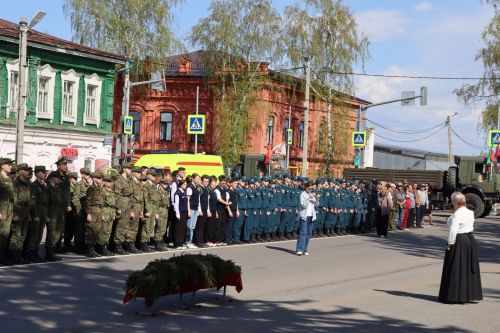 В Тетюшах отметили 80-летие Победы автопробегом