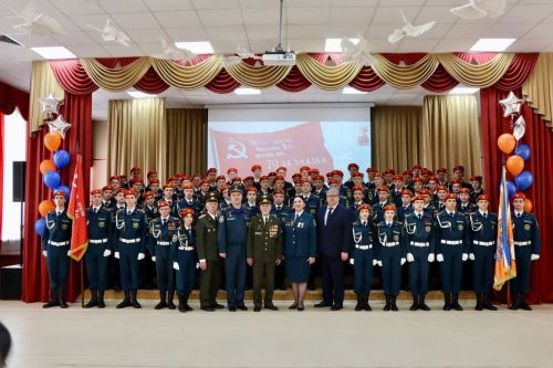 Знамя Победы передано в День пожарной охраны в Тетюшах