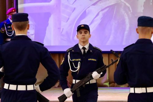 Знамя Победы передано в День пожарной охраны в Тетюшах
