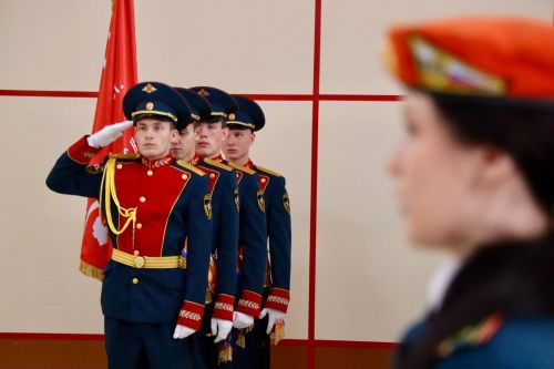 Знамя Победы передано в День пожарной охраны в Тетюшах