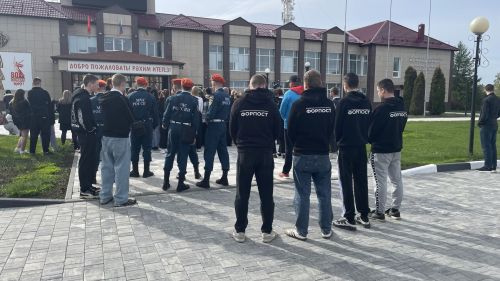 Фопостовцы станцевали вальс Победы