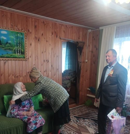 Три труженицы тыла — героини празднования 80-летия Победы в Большетурминском поселении