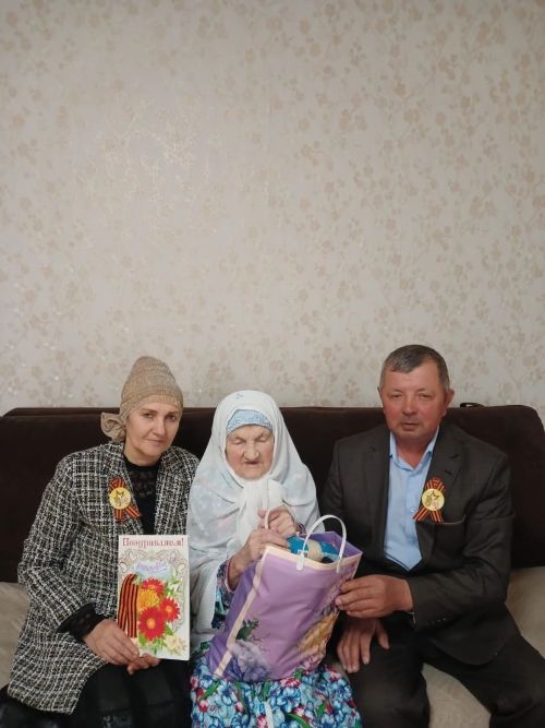 Три труженицы тыла — героини празднования 80-летия Победы в Большетурминском поселении