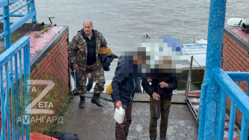 Спасение пожилой пары на Волге: оперативная реакция спасателей обеспечила благополучный исход