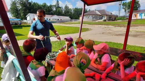 Продолжается образовательная программа смены «Служи Отечеству» в лагере «Чайка»