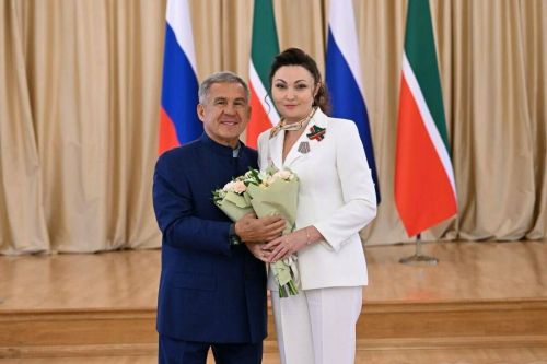 Заместитель гендиректора «Татмедиа» Дина Газалиева удостоена медали «За доблестный труд»