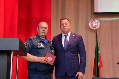 Тетюшанин удостоен звания «Заслуженный спасатель Республики Татарстан»