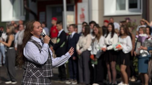 Торжественная линейка в честь Дня знаний прошла в Тетюшской школе №1