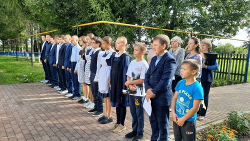 Начальник противопожарной службы провел беседу по пожарной безопасности в Большешемякинской школе