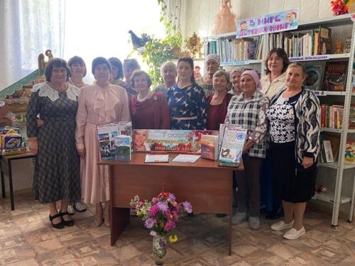 Творческий вечер в честь Дня пожилого человека прошел в Урюме