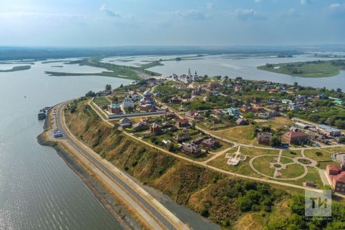 Краеведческий час «Путешествие по старинному городу Свияжск» в библиотеке Тетюшского района