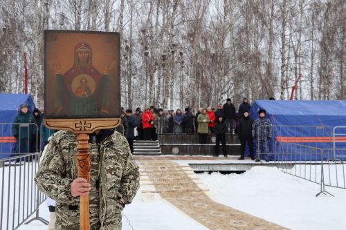 Крещенская традиция жива: многие жители Тетюш окунулись в священную воду