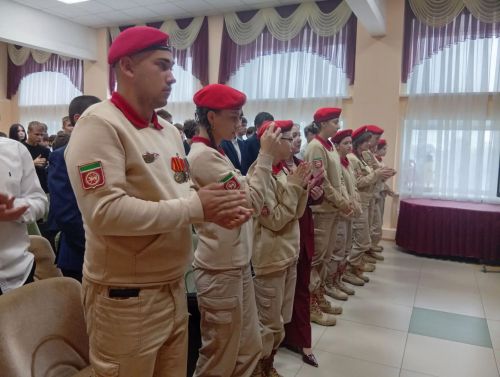 Бойцы инженерно-саперной роты встретились со школьниками
