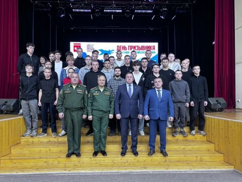 Тәтештә Россия Кораллы Көчләре сафларына озатуга багышланган тантаналы чара узды
