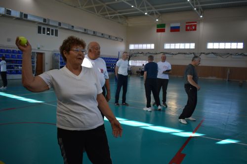 В Тетюшах состязались спортсмены старшего поколения