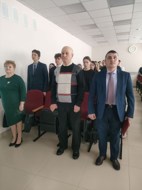 Парламентский урок «Трудом и ратным подвигом Отечество мы славим!» прошел в Тетюшах
