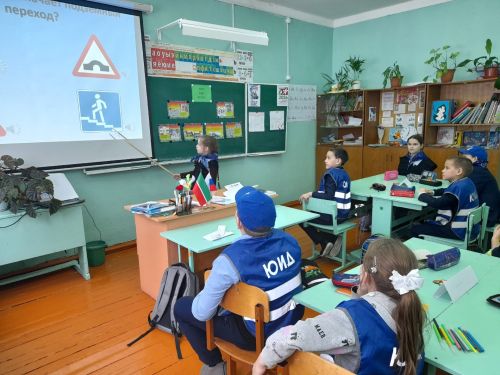 В Киртелинской школе провели игру «Что? Где? Когда?» по ПДД
