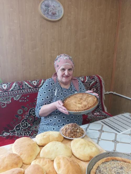 Алабирде авылыннан Зөлфия Галиева «тәмле куллы» аш-су остасы