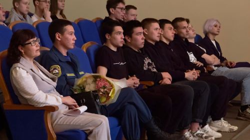 Торжественные проводы призывников: патриотический праздник в Доме культуры