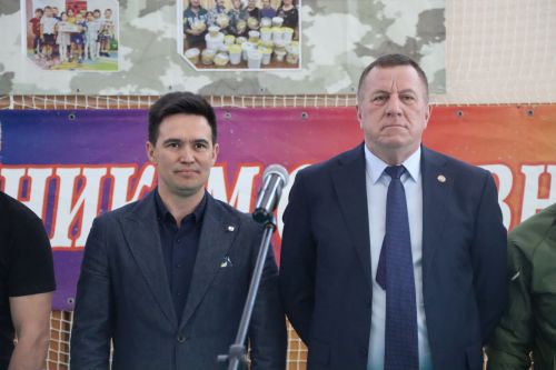 В Тетюшах проходит Межрегиональный турнир по вольной борьбе